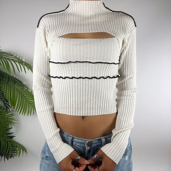 Vintage Y2K White Classy Coquette Mock Neck Ribbed Long Sleeve Top / S - Picture 3 of 7